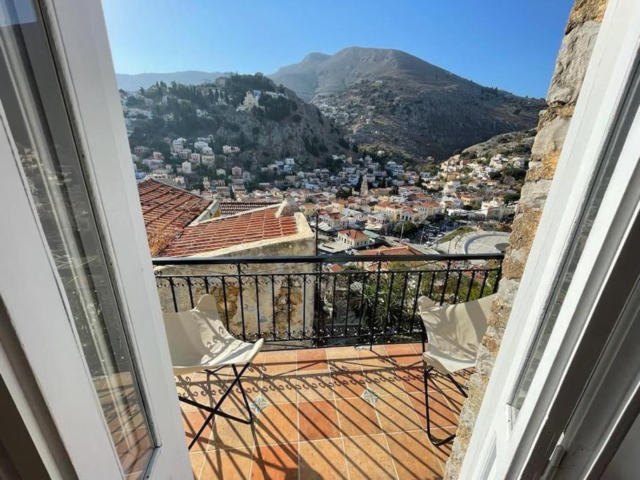 Maison Avec Terrasses Et Vues Đảo Sými Ngoại thất bức ảnh