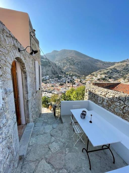 Maison Avec Terrasses Et Vues Đảo Sými Ngoại thất bức ảnh