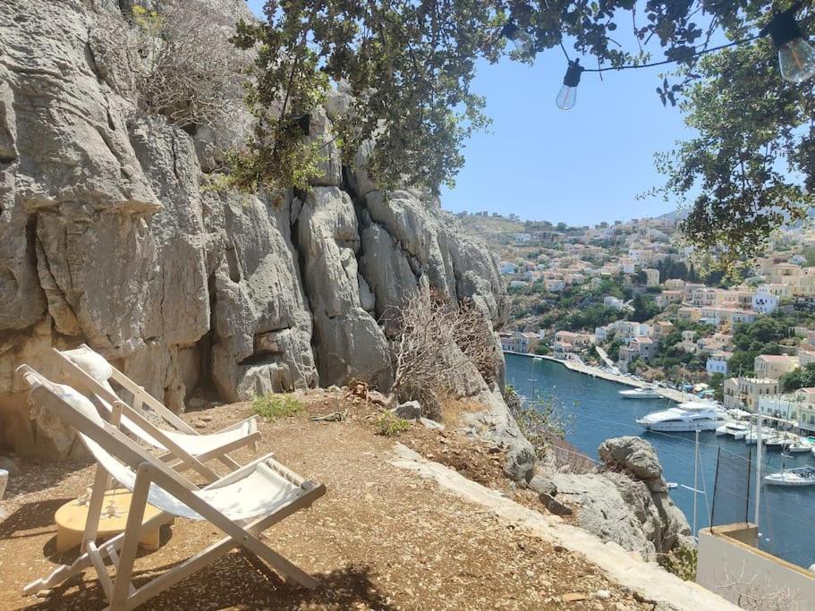 Maison Avec Terrasses Et Vues Đảo Sými Ngoại thất bức ảnh